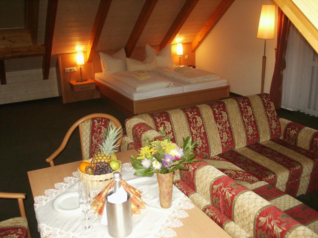 Landhotel Rittersgruen Breitenbrunn  Pokój zdjęcie